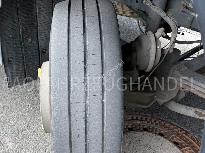Kamion Iveco 120E21 - Euro6 - Manual -...