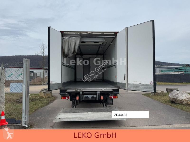 Kamion Iveco 120E220 Mit Carrier Sp 850 Mt