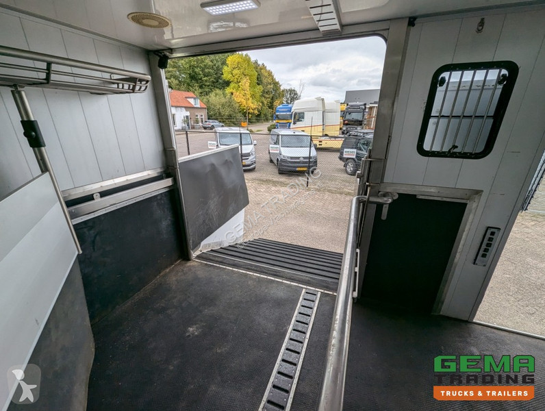 Kamion MAN 12.250 4x2 Euro5 EEV RC HorseTruck -...