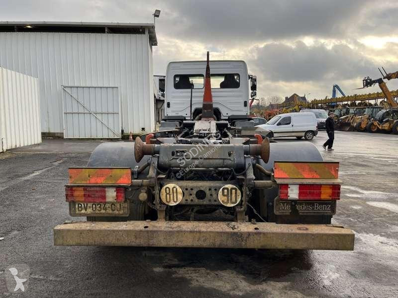 Kamion Mercedes  AXOR 1833