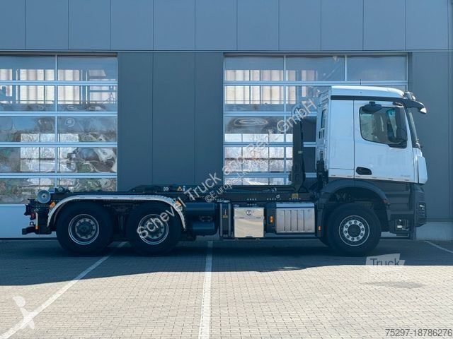 Kamion Mercedes 3351 MEILLER RS 21.60 /3,90m...