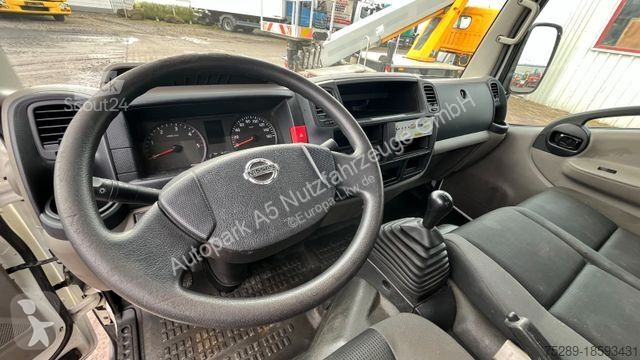 Furgoneta Nissan P200A-NC Steiger Hebebühne...