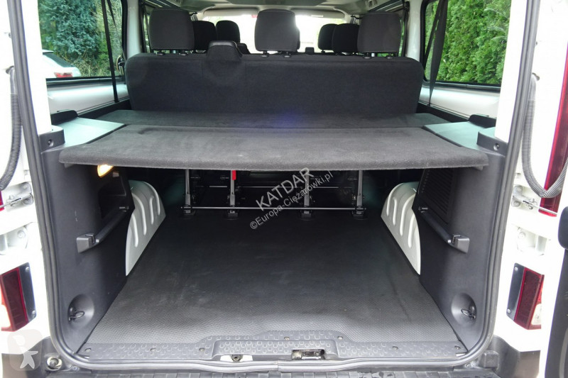 Véhicule utilitaire Renault TRAFIC L2H1 2.0dci...