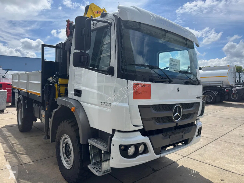 Kamion Mercedes 1725 4x4 Flatbed with Hyva...
