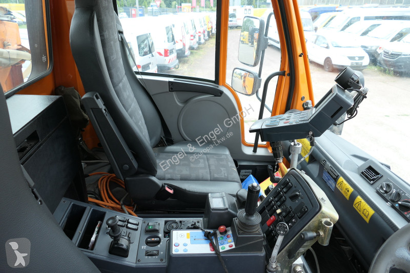 Camion Unimog U400 405/12