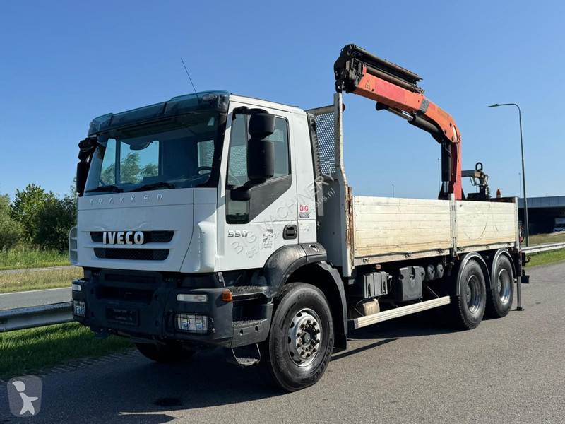 Kamion Iveco 330 6x4 with Palfinger PK 18500 crane