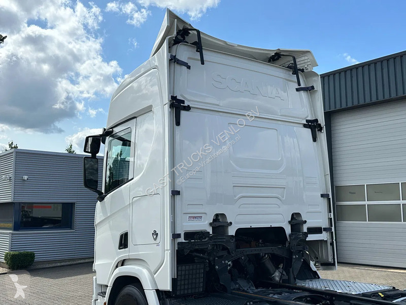 Camion Scania R660 V8 6x4 Chassis with ift-Axle...