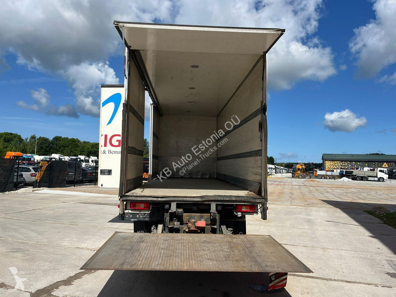 Camião Volvo FH 400 6x2 BOX L=7400