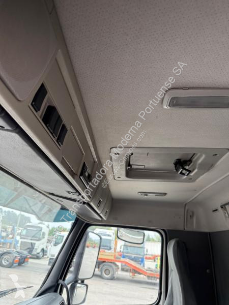 Camion Volvo 380