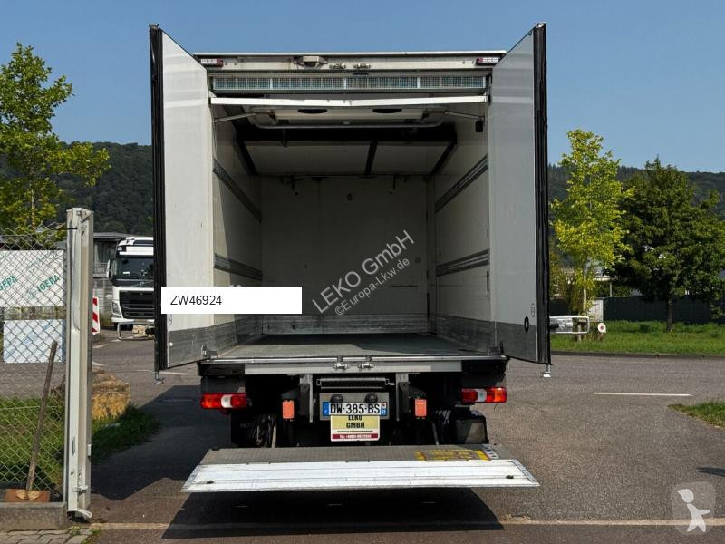شاحنة Mercedes 1021 Mit Carrier Sp 850Mt