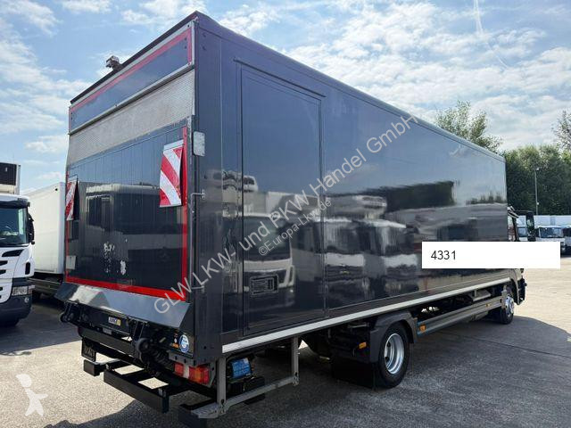 Kamion Mercedes 1018