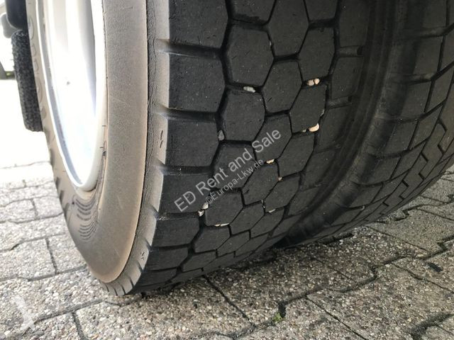 Kamion Mercedes 818 Dreiseitenkipp Vermietung...