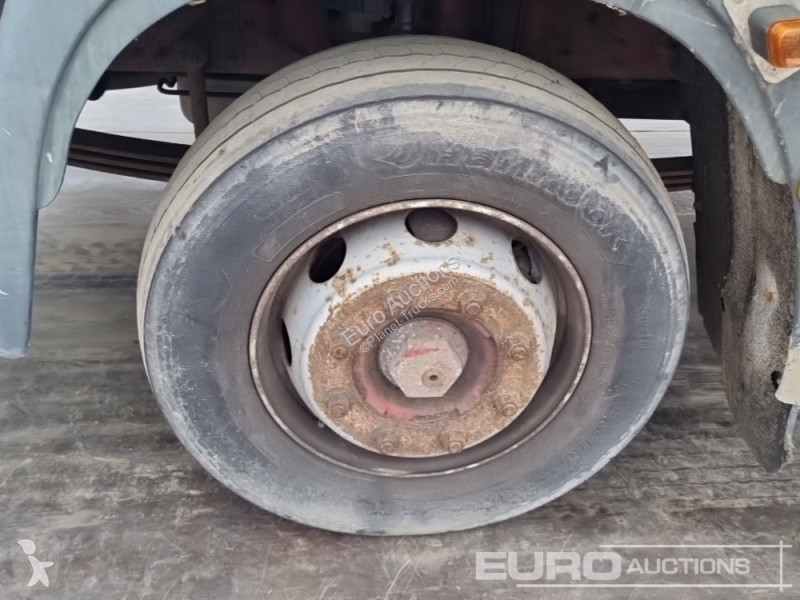 Camion Iveco 130E18