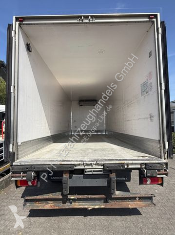 Camion Volvo FL 290