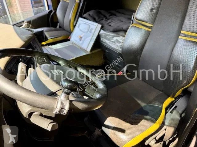 Camion Volvo 16750 6x4/Kran Jonsered...