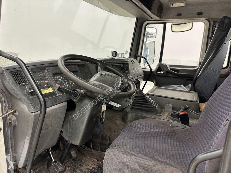 Kamion Volvo FL
