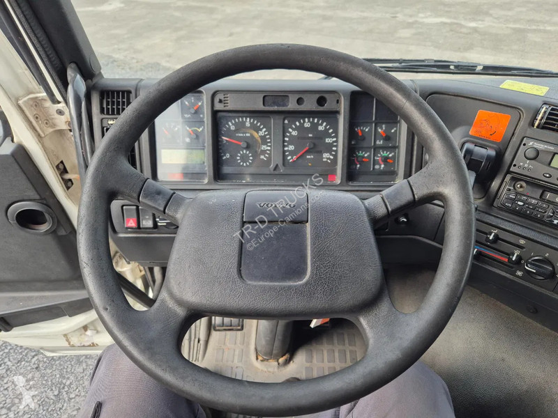 Camion Volvo 12380 15000L INSULATED INOX TANK -...
