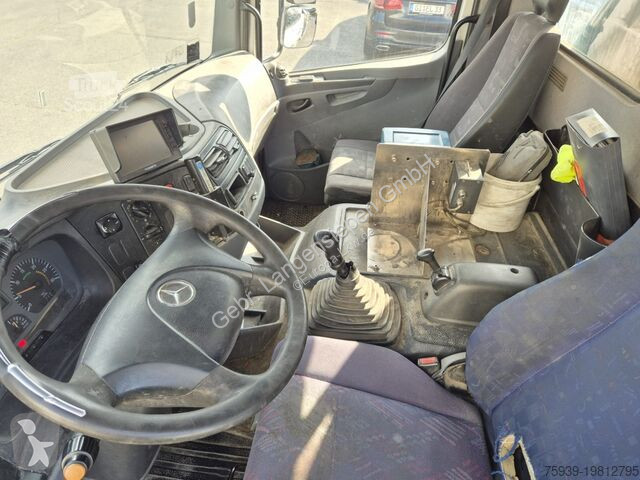 Camion Mercedes 1529 Isoliert - Impeller Anlage