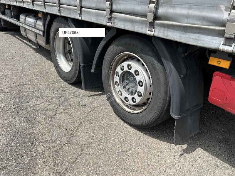 Camion remorque Mercedes ZZ
