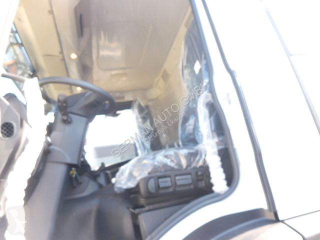 Camion Iveco T-Way AD410T54 8X4 Radstand.4250mm...