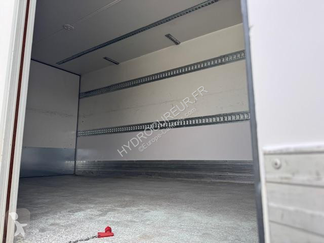 Kamion Iveco 100E190