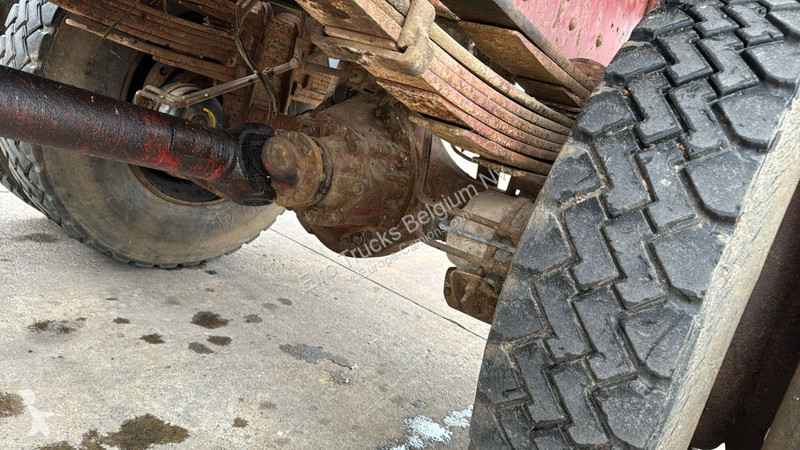 Camion Iveco 160 - 15 (GRAND PONT / LAMES / 4X4)
