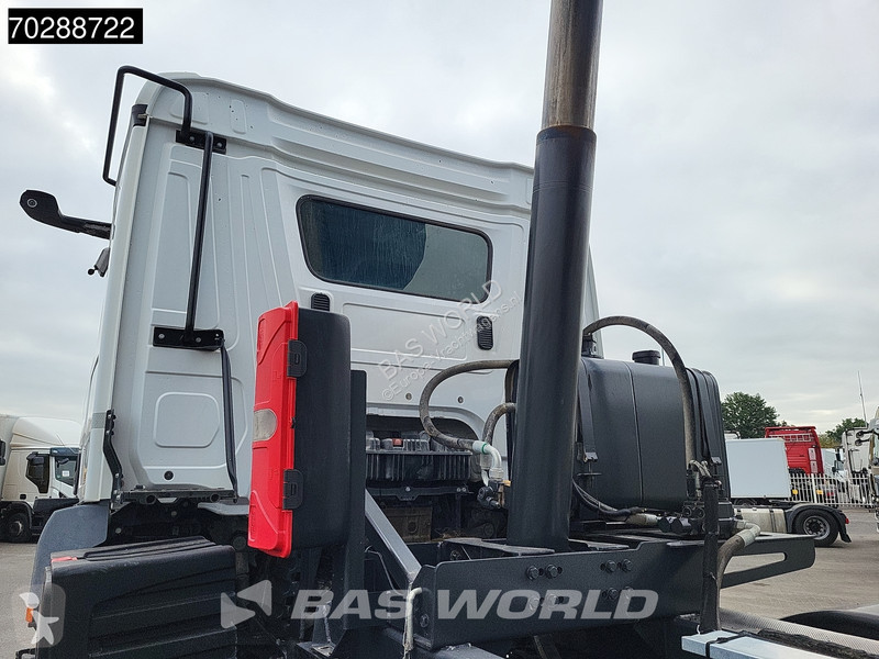 Kamion Mercedes 3243 8X4 19m3 Benne Tipper...