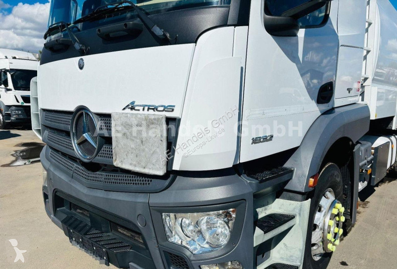 Camion Mercedes 1832