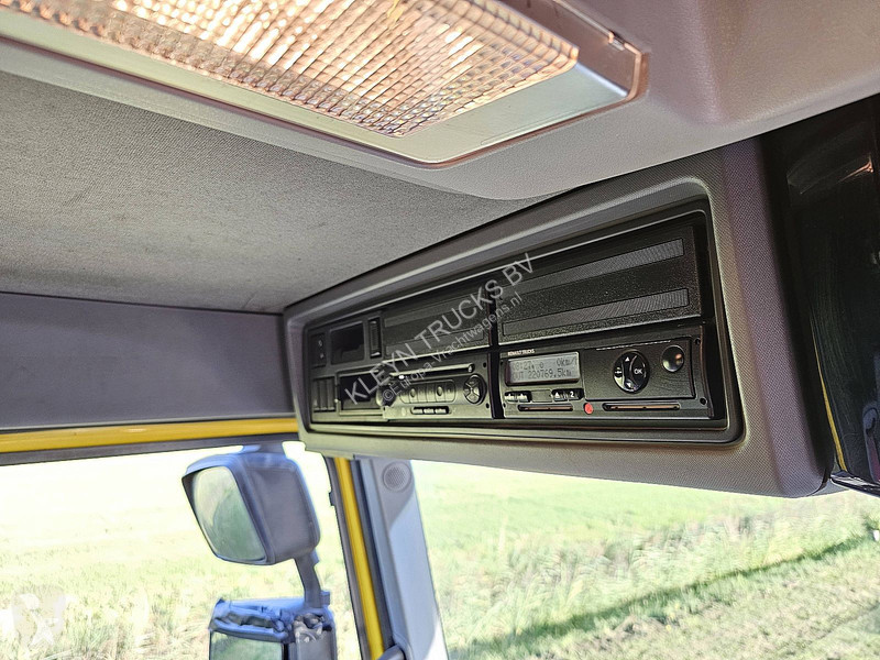 Vrachtwagen Renault K 430 HIAB 232ES-5