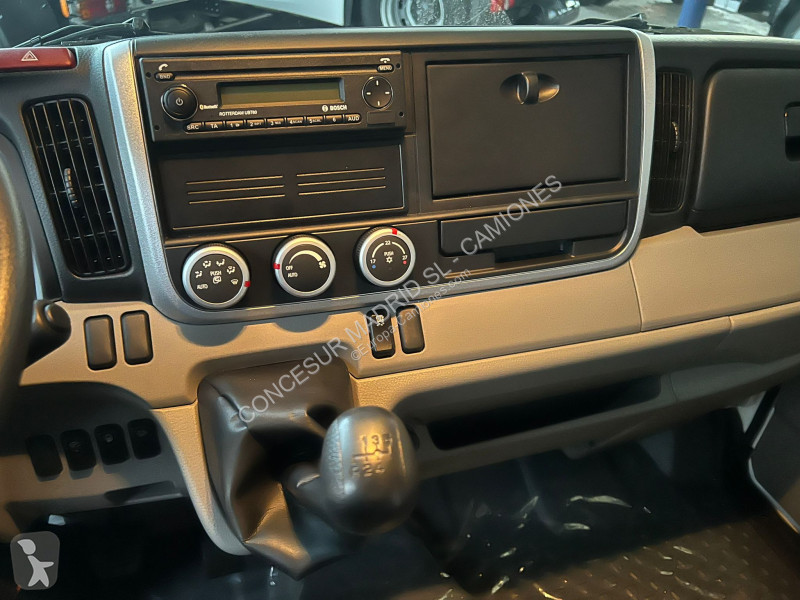 Camion Mitsubishi Fuso  3S13