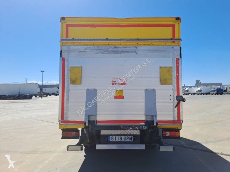 Camion Nissan