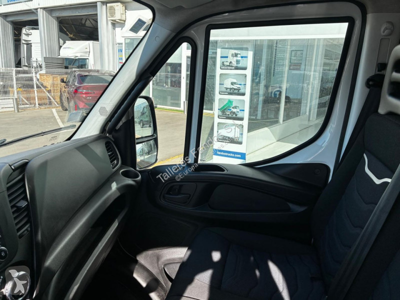 Furgoneta Iveco  35C14 20m3