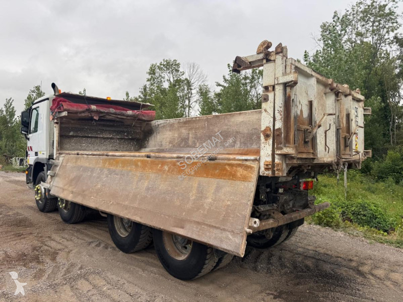 Camion Mercedes 3241