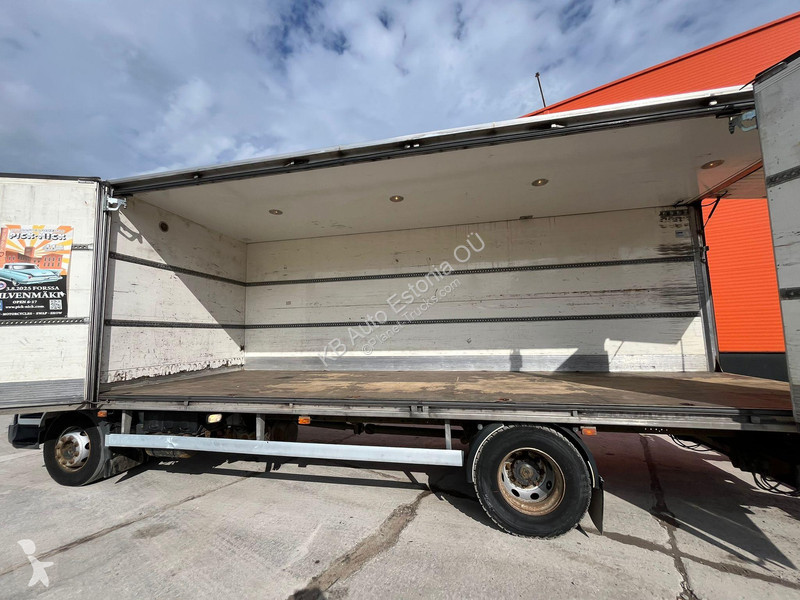 Kamion Renault 210 4x2 BOX L=7360 mm