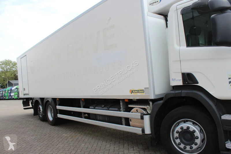 Camion Scania P320 * EURO5 * 6X2 * CARRIER...