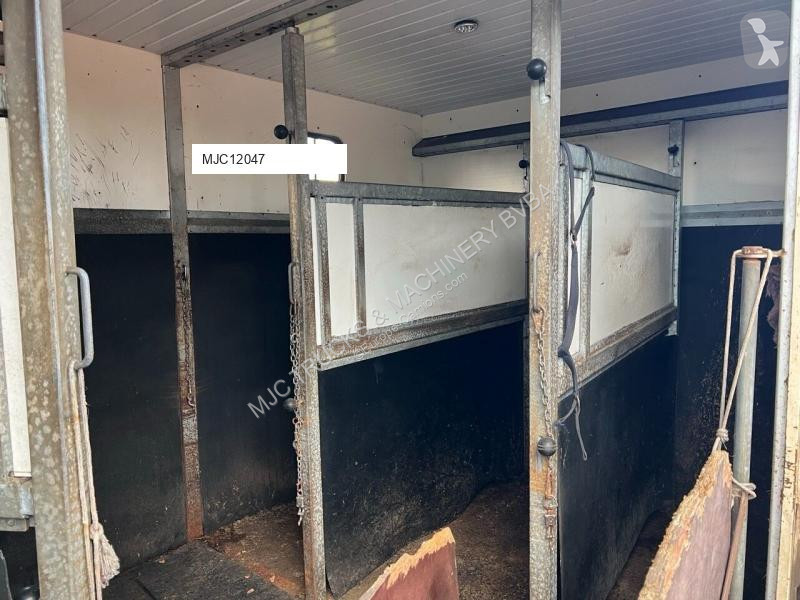 Vrachtwagen Iveco 120E18 - 3 HORSES - MANUAL -...