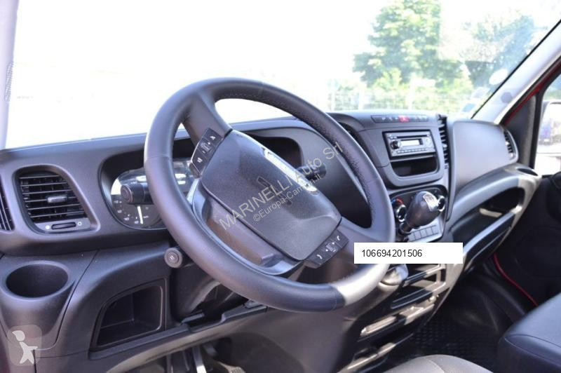 Véhicule utilitaire Iveco 35C13 2.3 CASSONE...