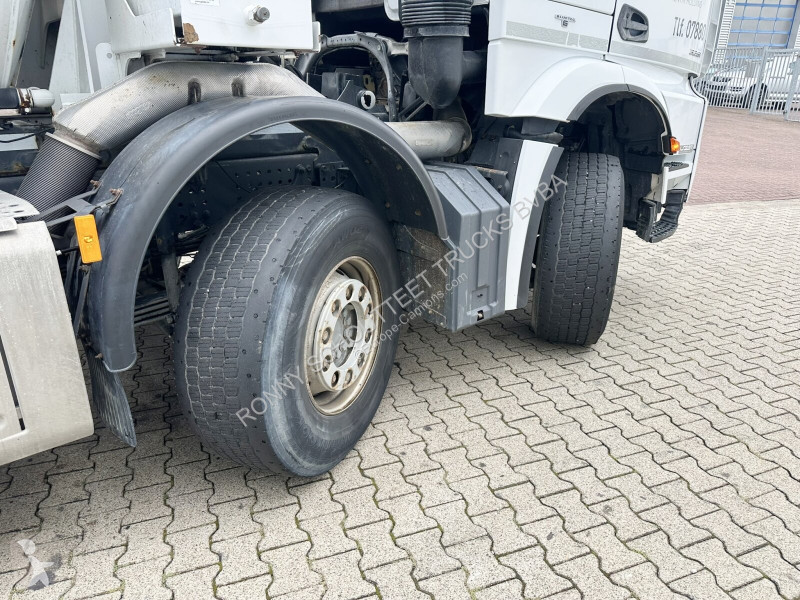 Camion Mercedes Arocs 3251 LB 8x4/4 Arocs 3251...
