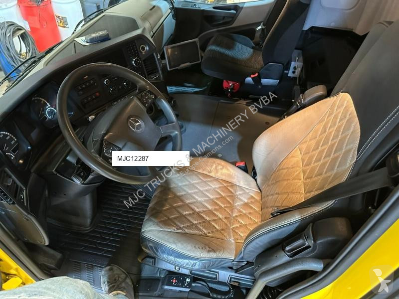 Lastbil Mercedes 16.000 L - 4 COMPARTIMENTS