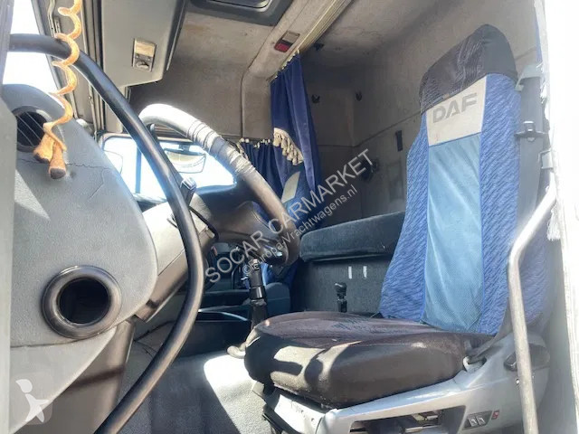 Kamion DAF 8 Tires (6x2) euro 2