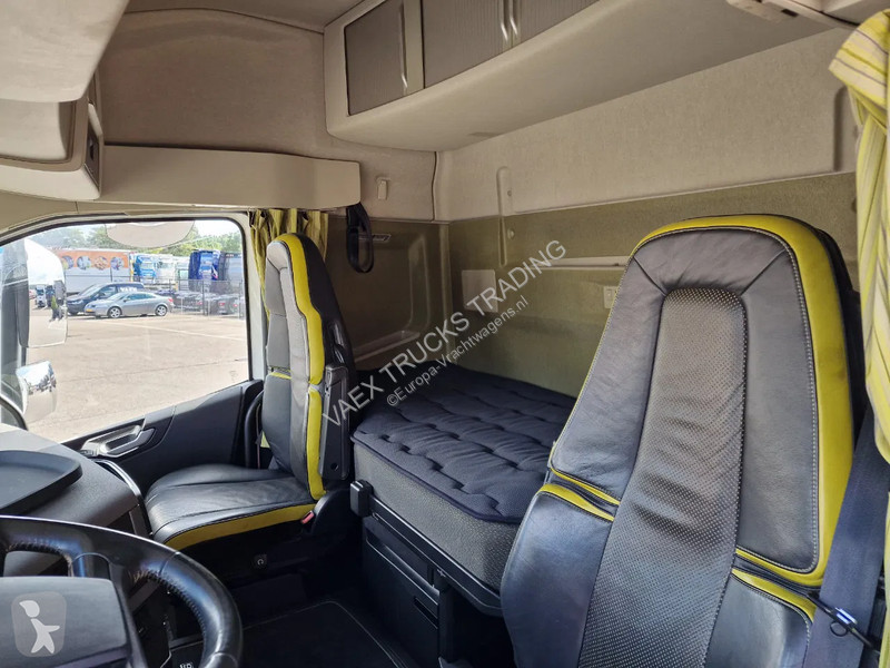 Kamion Volvo 16650 6x2 Globetrotter - 28M3 Bulk...
