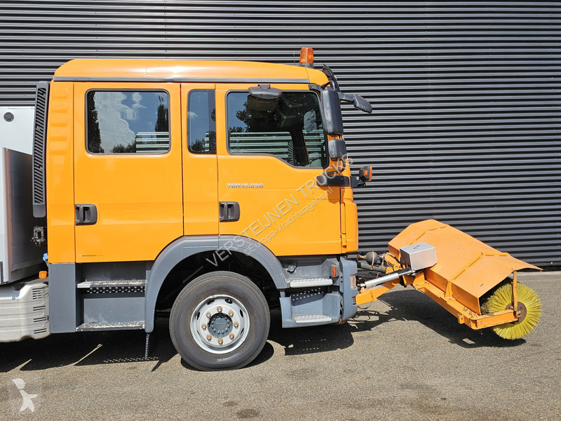 شاحنة MAN 15.240 BL / TIPPER / DOKA / VEEG /...