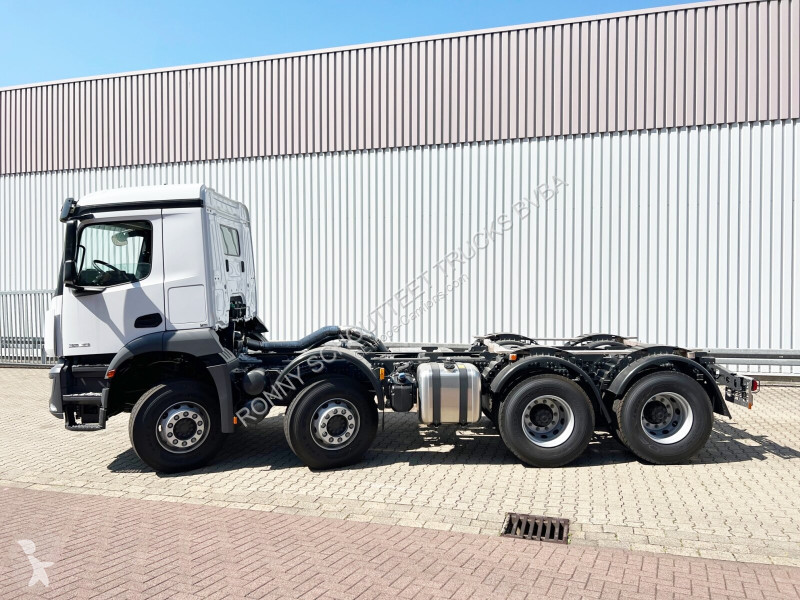 Betonárske zariadenie Mercedes Arocs 3240 8x4...