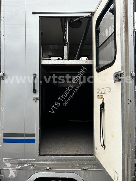 شاحنة Mercedes 4x2 4Pferdetransporter