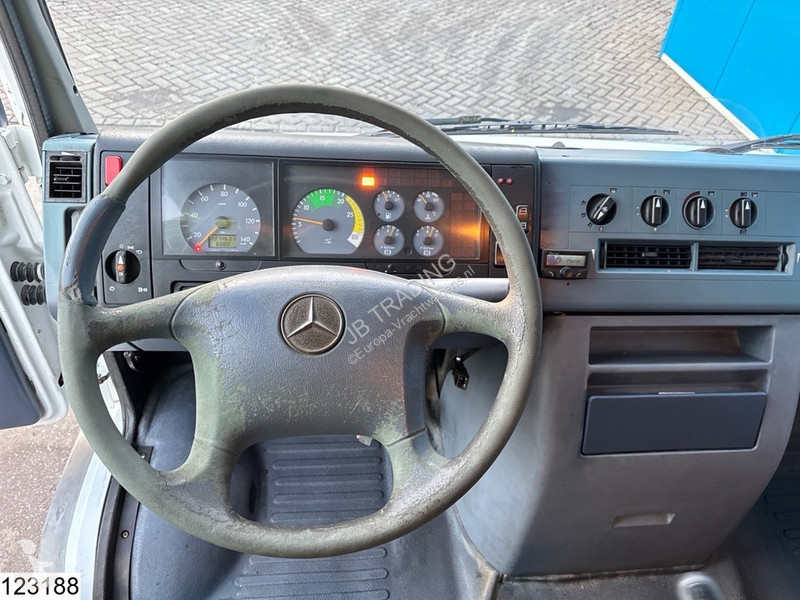 شاحنة Mercedes 815 EURO 3, Manual transmission,...