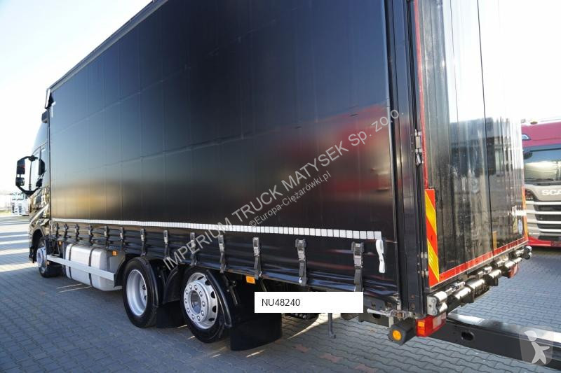 شاحنة مقطورة Volvo FH 460