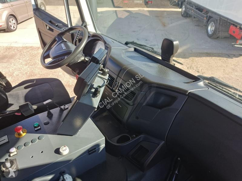 Komunalne Iveco  AD 260 S 27