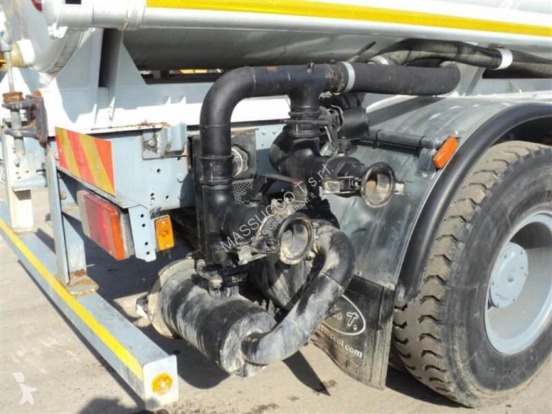 شاحنة Astra BM304