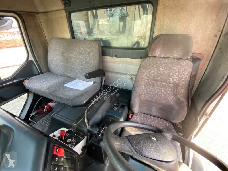 شاحنة Renault 260