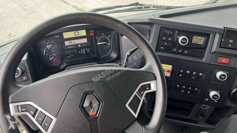 Camion Renault KERAX 6X4